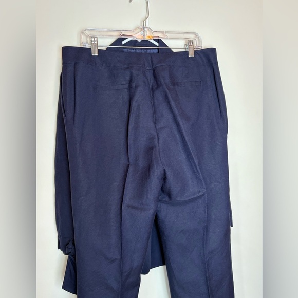 Elegant Navy Women's Pants suit - Picture 4 of 7